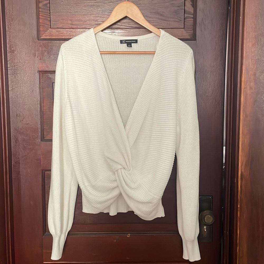 🤍I.N.C Stylish cream Sweater NWOT ,Size Large